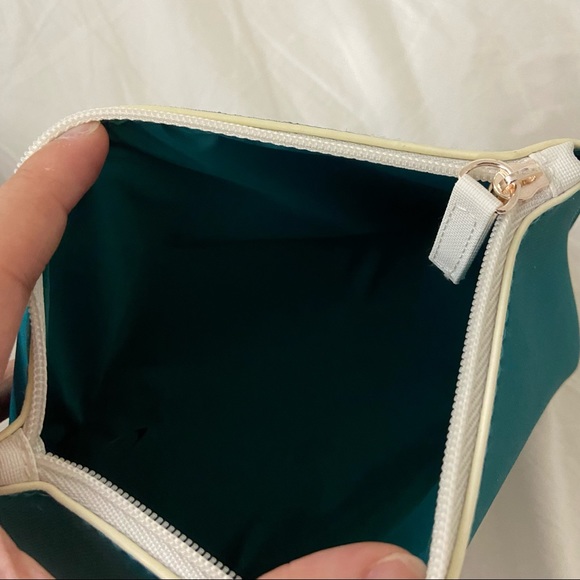 la mer cosmetic bag - Picture 3 of 3